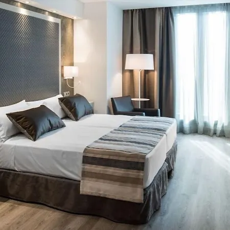 Catalonia Square 4* Sup 4* ברצלונה