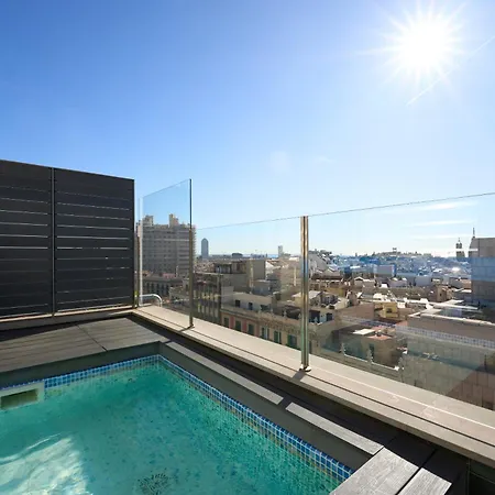 מלון Catalonia Square 4* Sup 4*