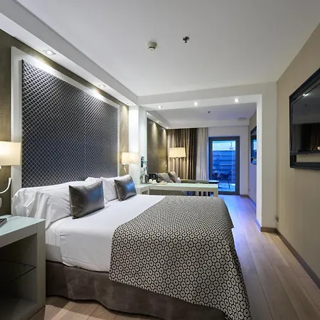 كاتالونيا سكوير 4* سوب فندق