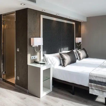 Hotel Catalonia Square 4* Sup