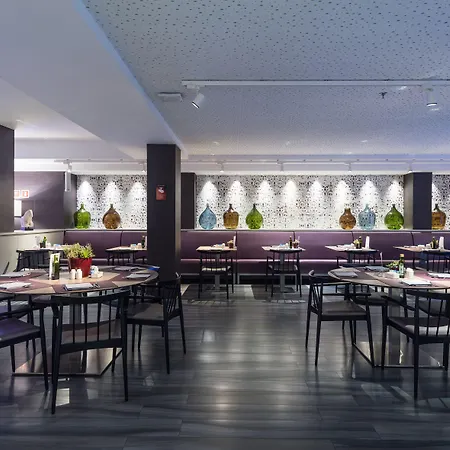 카탈로니아 스퀘어 4* 수프 호텔