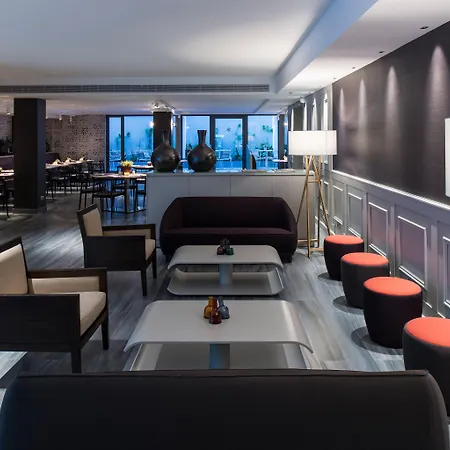 카탈로니아 스퀘어 4* 수프 호텔 4*