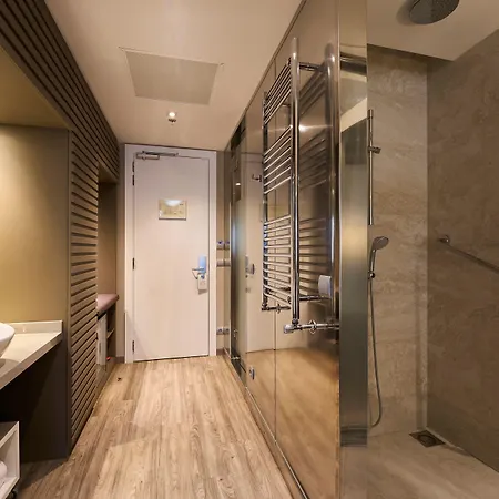 Hotel Catalonia Square 4* Sup