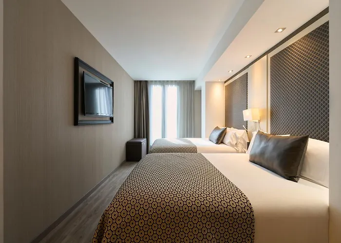 Catalonia Square 4* Sup 4*