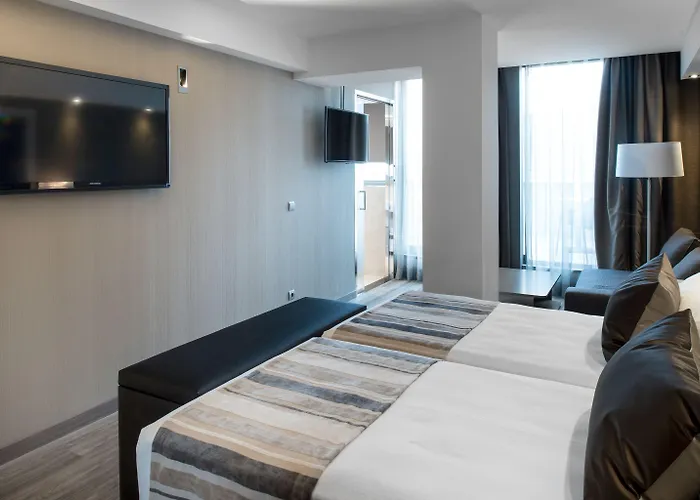 Catalonia Square 4* Sup Hotel 4*