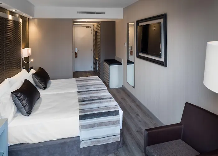 Catalonia Square 4* Sup 4*