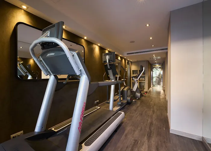 Hotel Catalonia Square 4* Sup