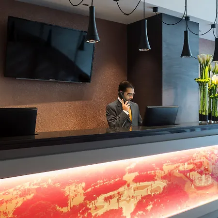 Catalonia Square 4* Sup Hotel