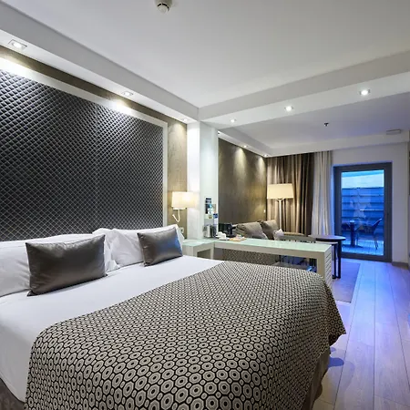 Hotel Catalonia Square 4* Sup 4*