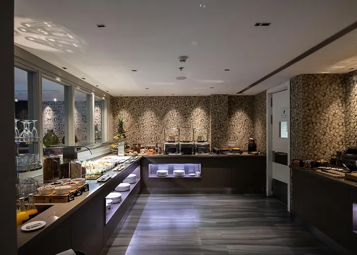 加泰罗尼广场酒店 酒店