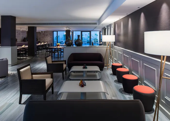 加泰罗尼广场酒店 酒店 4*